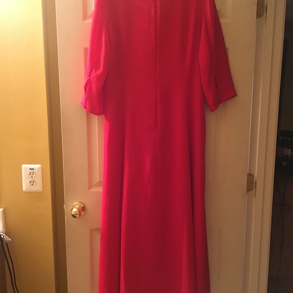 Dress TEMPORARY PRICE DROP - Picture 2 of 2